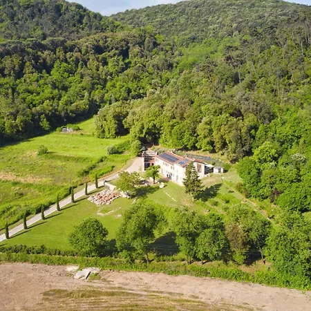 Casale La Poiana 招待所 卢卡